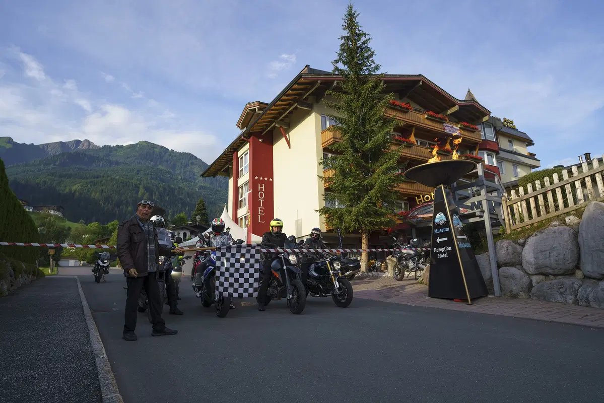 Con Louis Moto e i suoi prodotti sul Grossglockner (12)