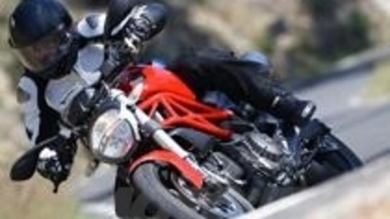Ducati Monster 696 a 6.990 Euro