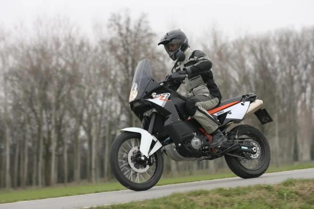 KTM Adventure 990 R  (7)