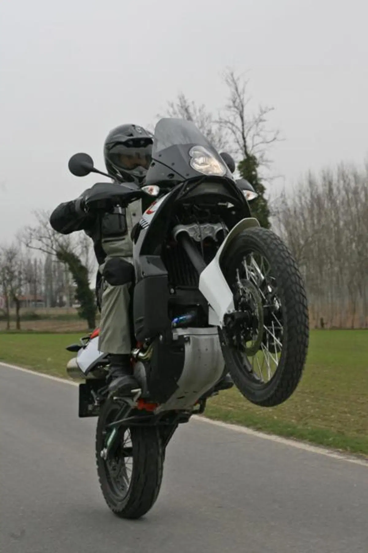 KTM Adventure 990 R  (8)