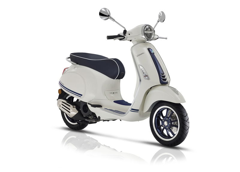 Vespa Yacht Club e Vespa Notte: in vendita due serie speciali