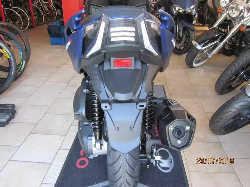 Kymco Xciting VS 400i (2023 - 26) (10)