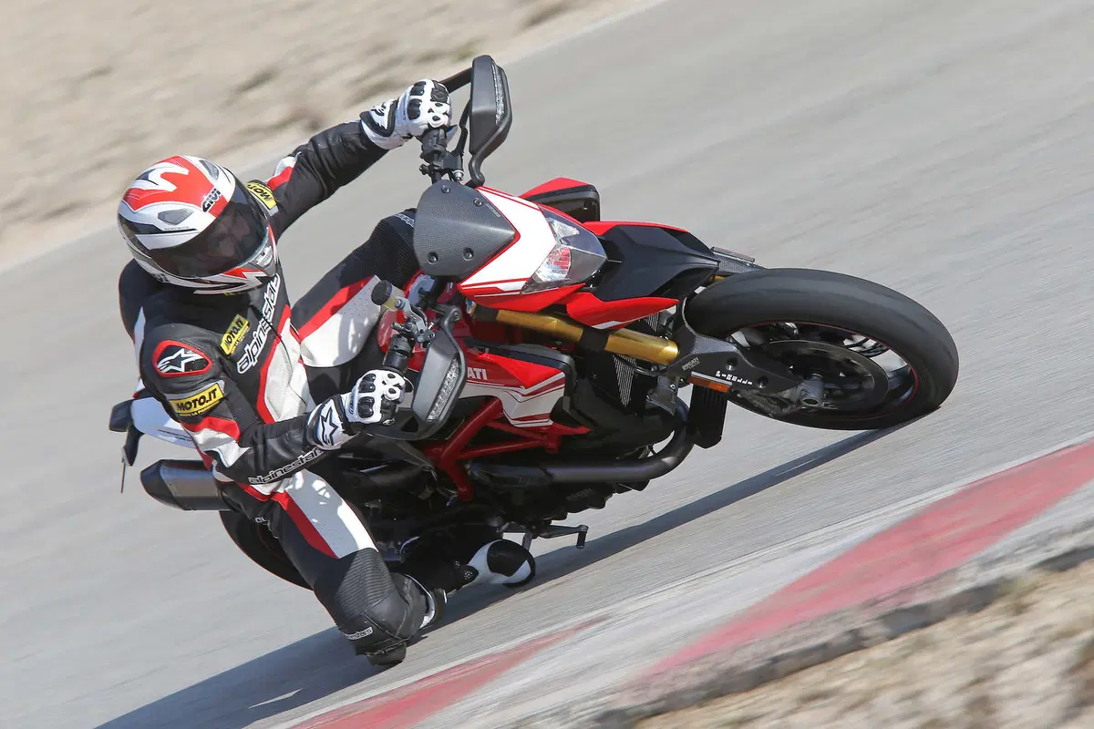 Ducati Hypermotard 939 e 939 SP