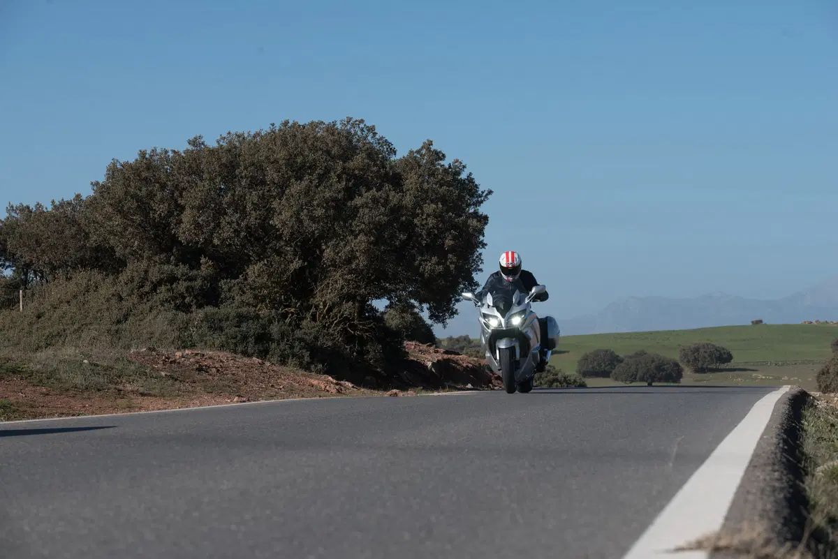 Yamaha FJR 1300 AE 2016 (8)