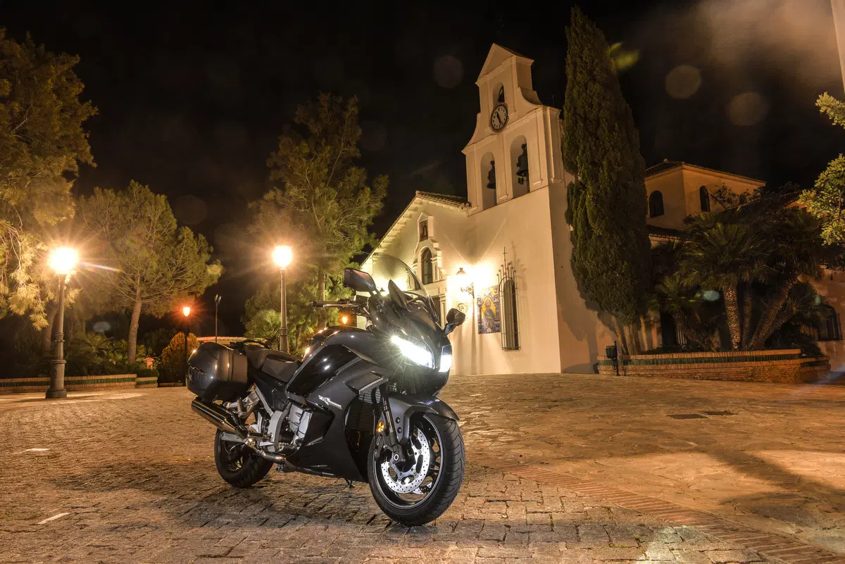 Yamaha FJR 1300 AE 2016 (12)