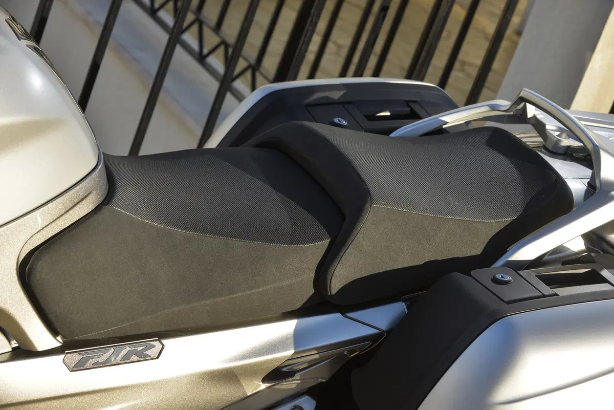 Yamaha FJR 1300 AE 2016 (19)