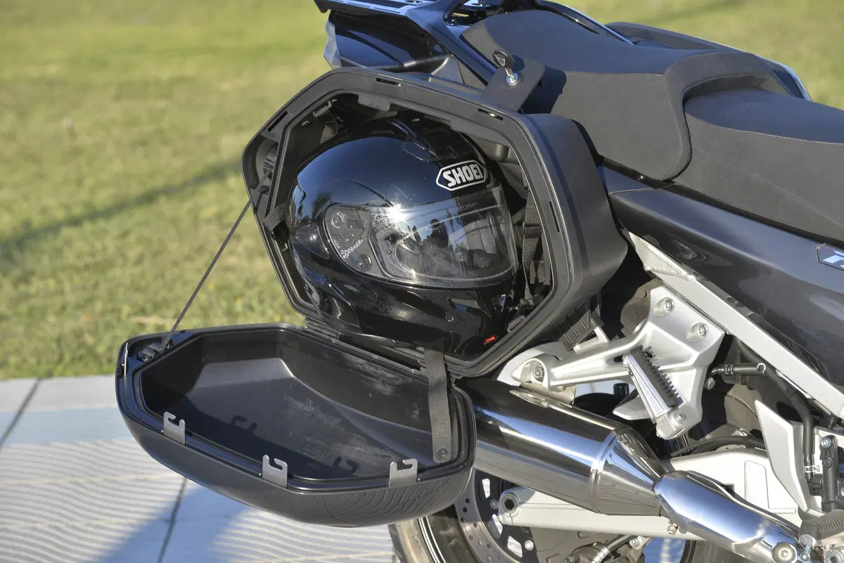 Yamaha FJR 1300 AE 2016 (23)