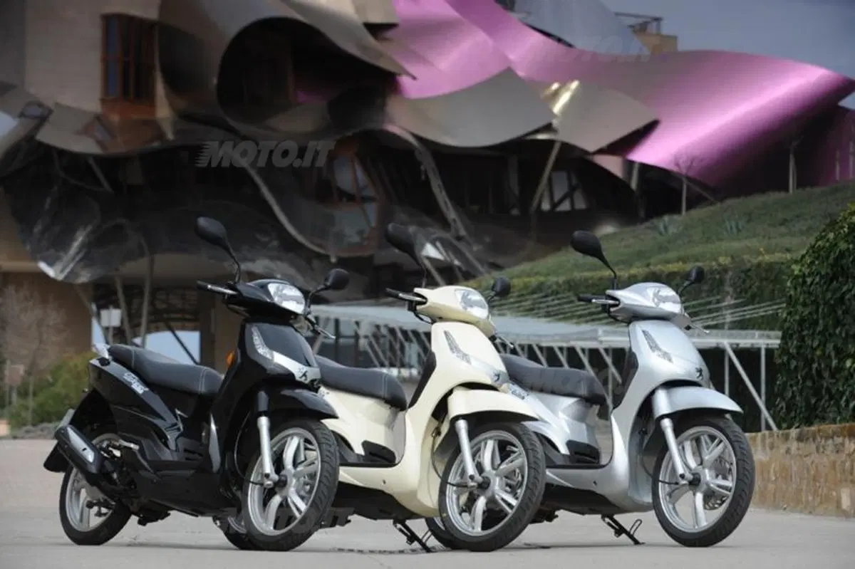 Peugeot Tweet 50, 125, 150 4T  (11)