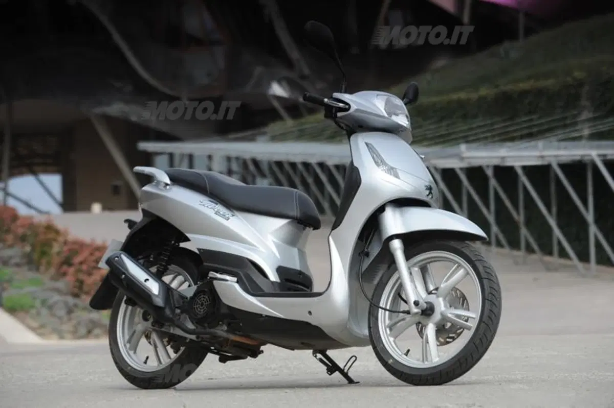 Peugeot Tweet 50, 125, 150 4T  (14)