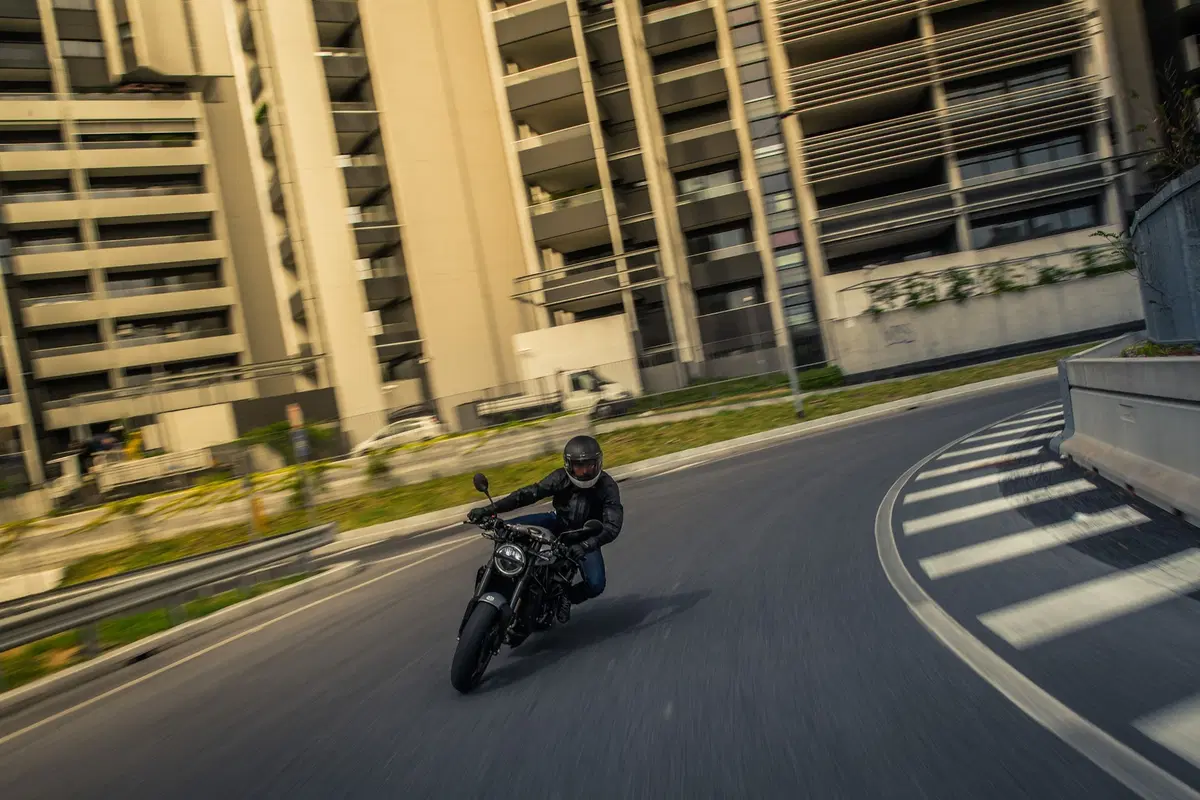 Husqvarna Vitpilen 701, il futuro è bello (10)