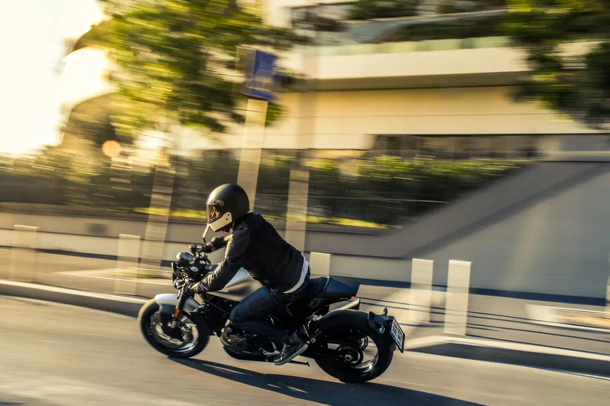 Husqvarna Vitpilen 701, il futuro è bello (16)