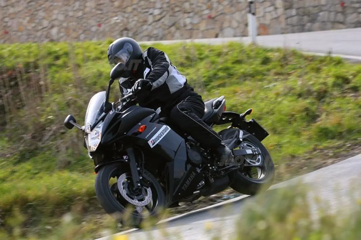Bridgestone Battlax BT-023 (4)