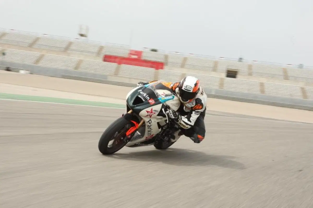 Triumph Daytona 675  (6)