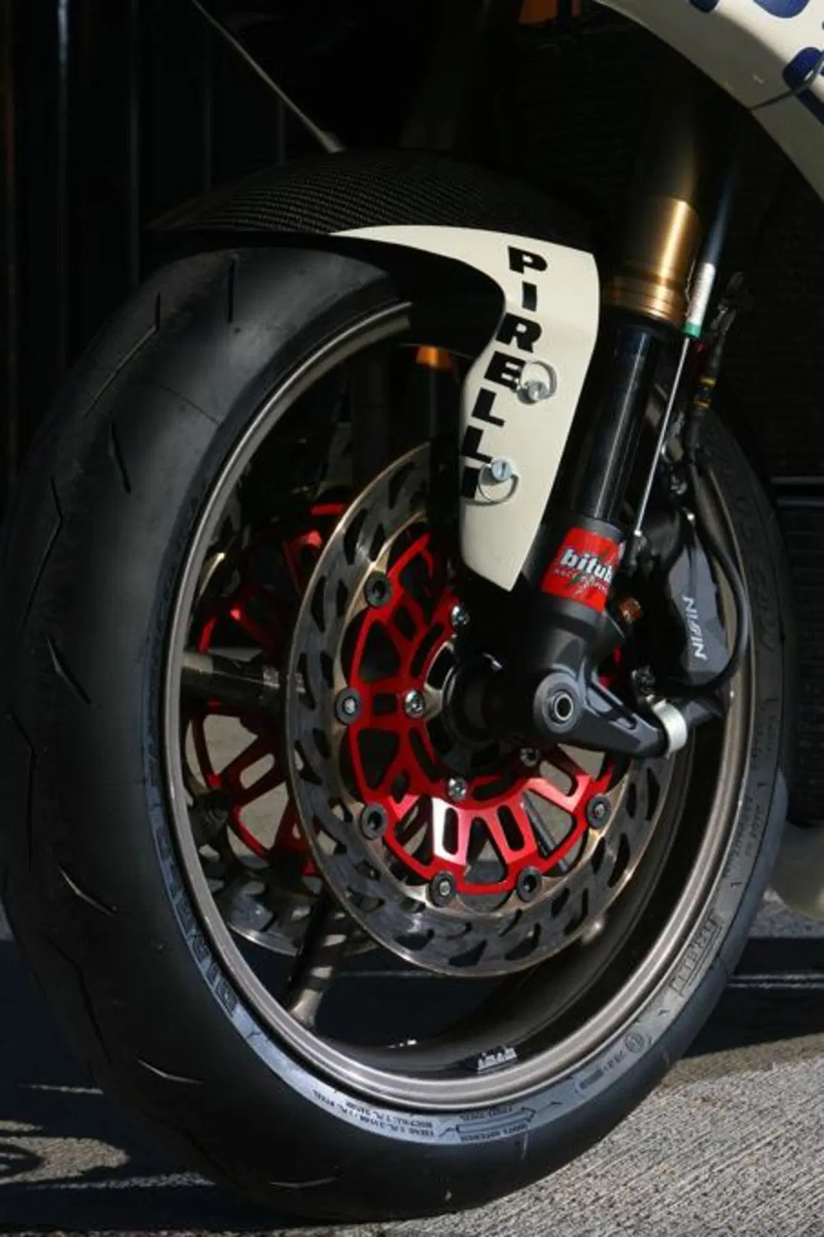 Triumph Daytona 675  (18)