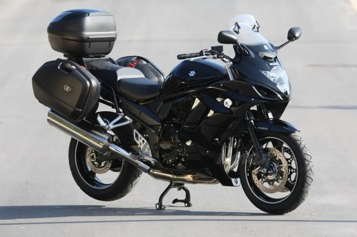 Suzuki GSX1250FA Traveller (2)