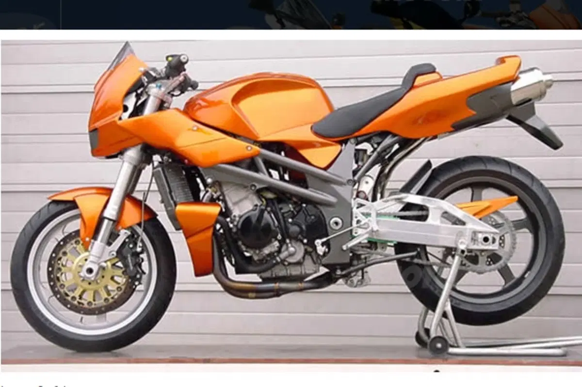 Bakker Grizzly Allround, la bestia per i giramondo veloci (3)