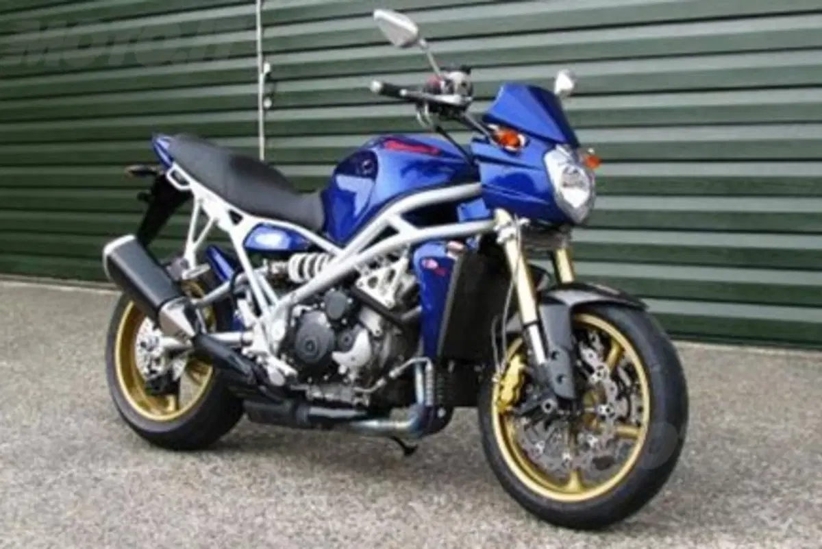 Bakker Grizzly Allround, la bestia per i giramondo veloci (11)