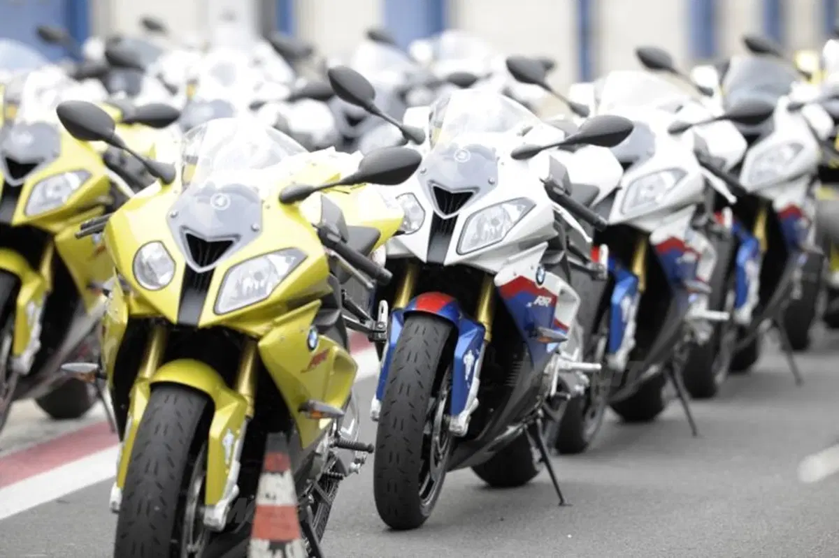 BMW Motorrad Sport Academy