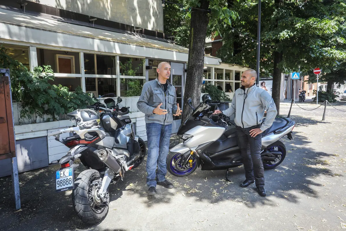 Sfida maxiscooter: Honda X-ADV vs Yamaha TMAX 2018