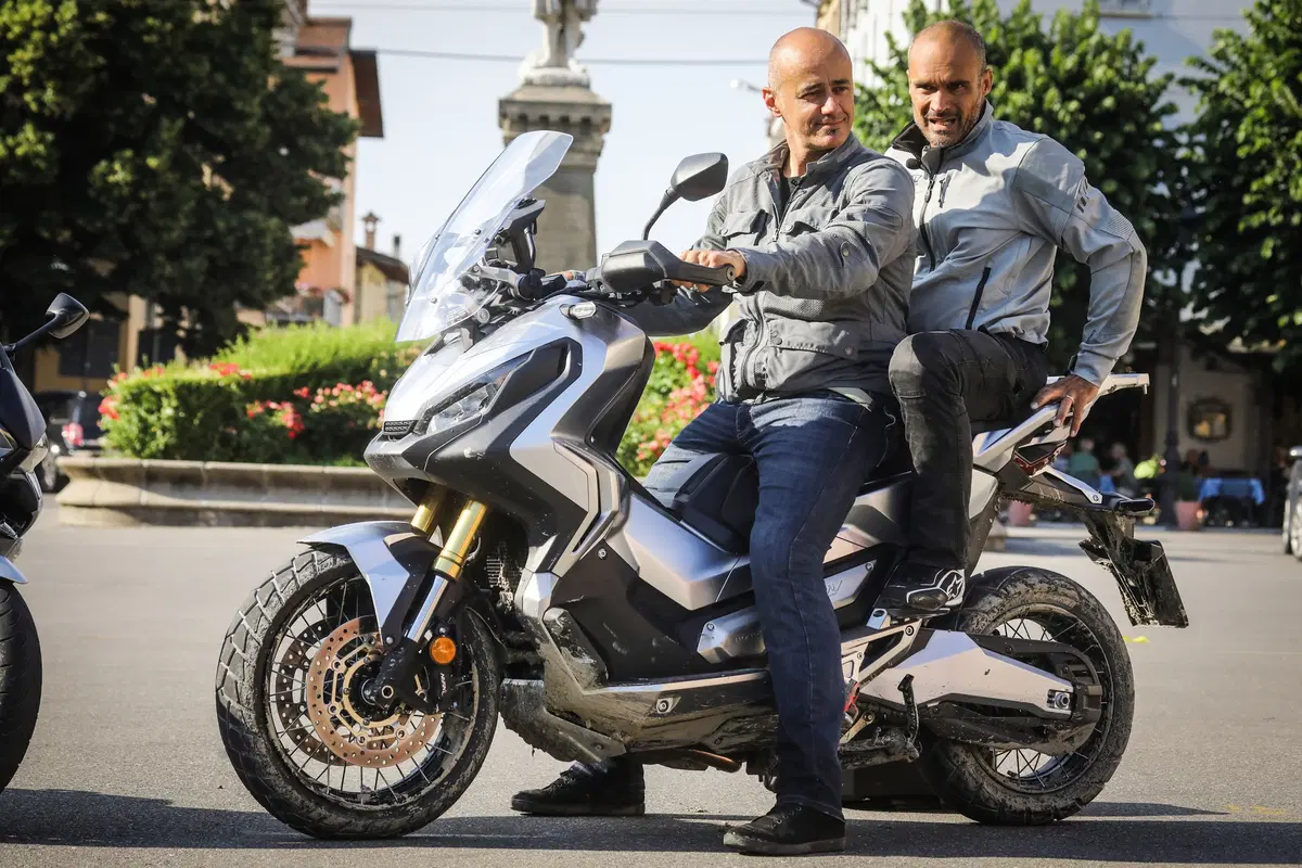 Sfida maxiscooter: Honda X-ADV vs Yamaha TMAX 2018 (22)