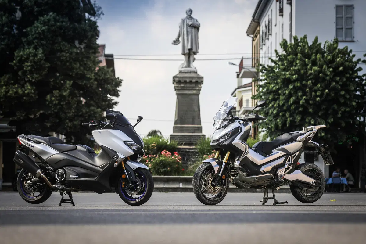 Sfida maxiscooter: Honda X-ADV vs Yamaha TMAX 2018 (20)