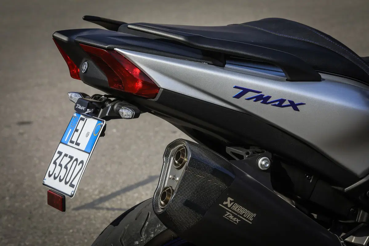 Sfida maxiscooter: Honda X-ADV vs Yamaha TMAX 2018 (47)