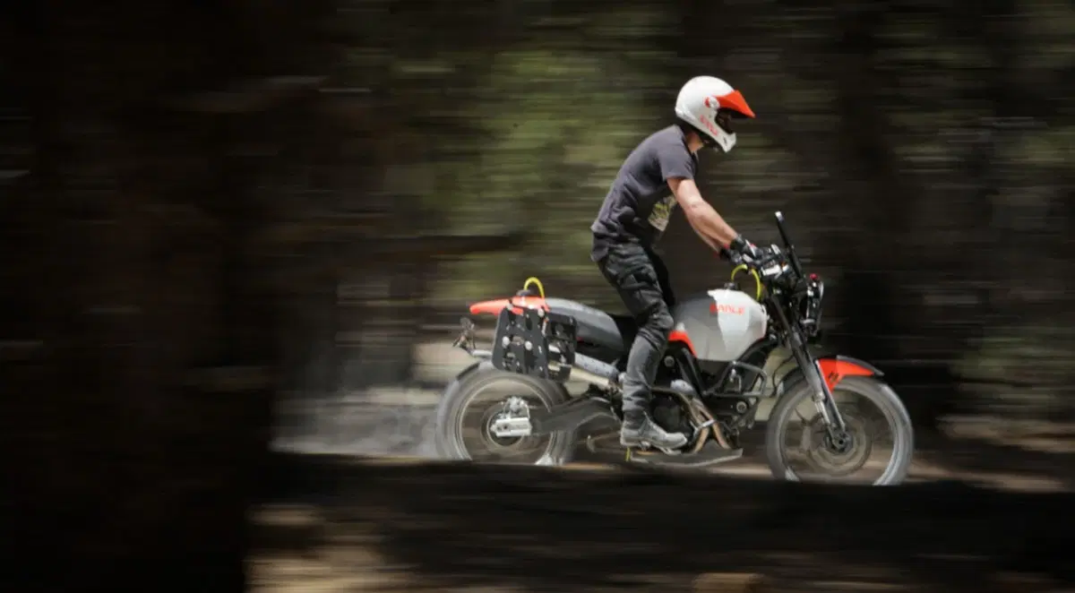 Ducati Scrambler Desert Sled Earle Alaskan, quando 'enduro' fa rima con 'Ducati' (2)