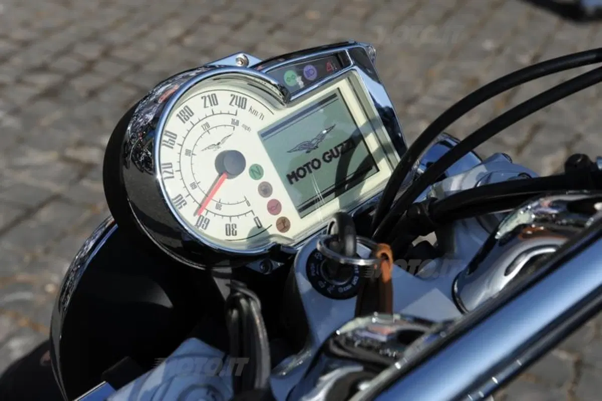 Moto Guzzi Bellagio 940  (11)