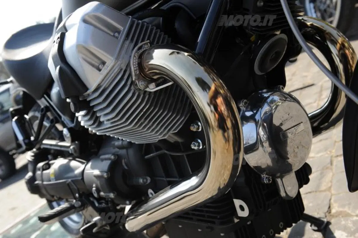 Moto Guzzi Bellagio 940  (18)