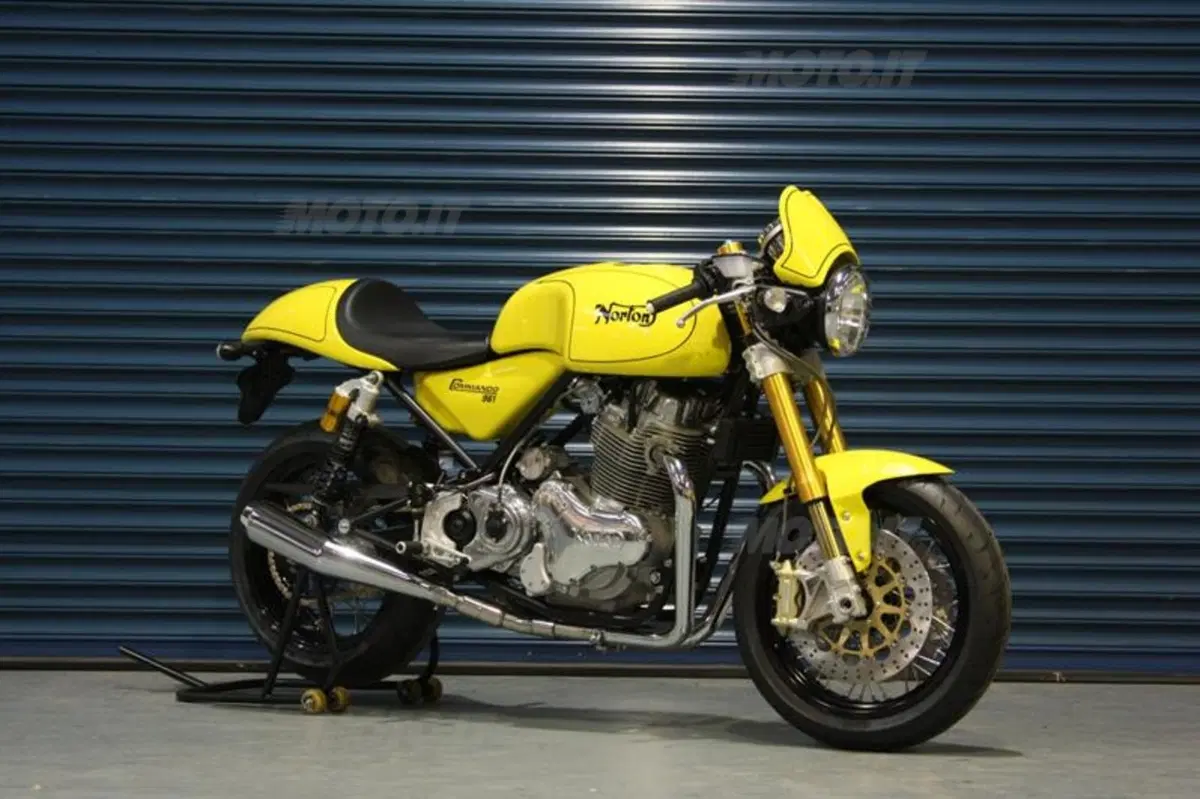 Consegnata la prima Norton Commando (20)