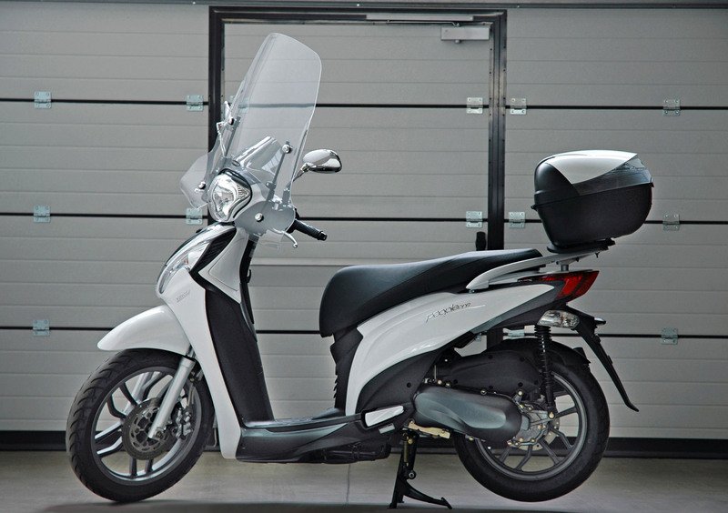 Kymco People 125 People 125i One DD (2016 - 17) (2)