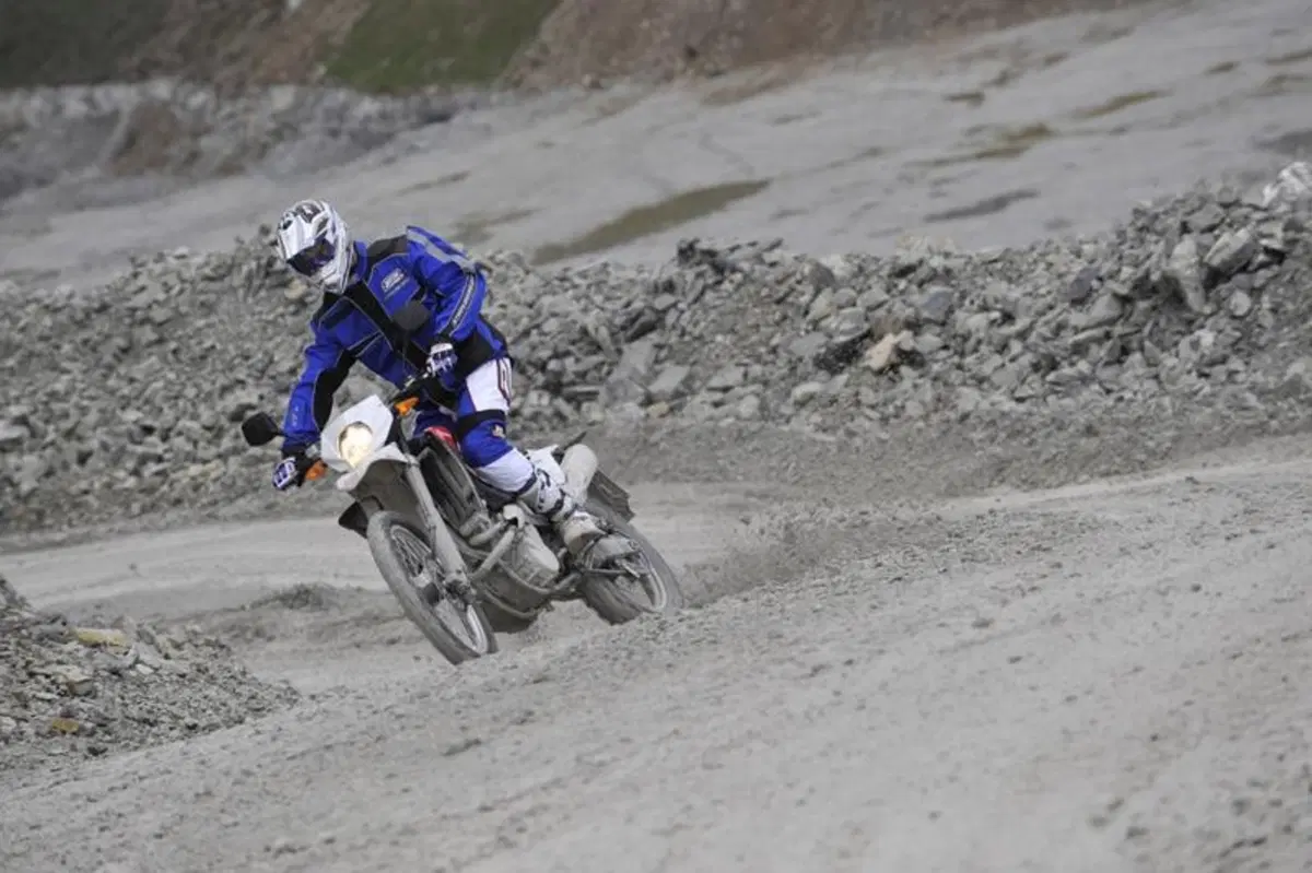 Husqvarna TE 630 e SM 630  (9)