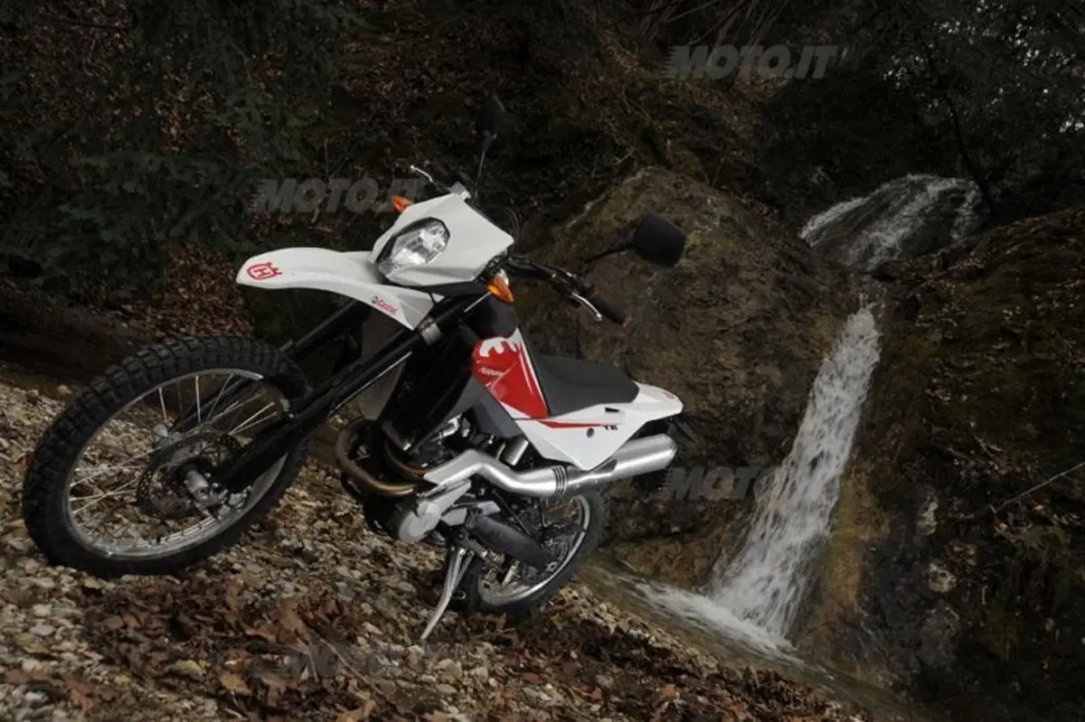 Husqvarna TE 630 e SM 630  (12)