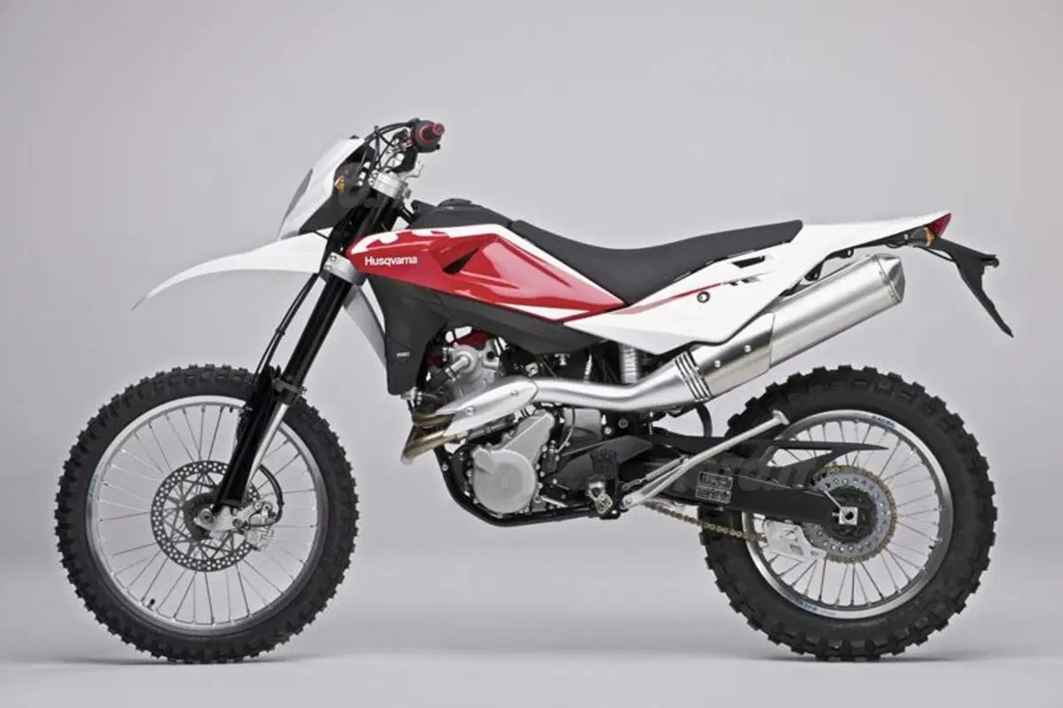 Husqvarna TE 630 e SM 630  (17)