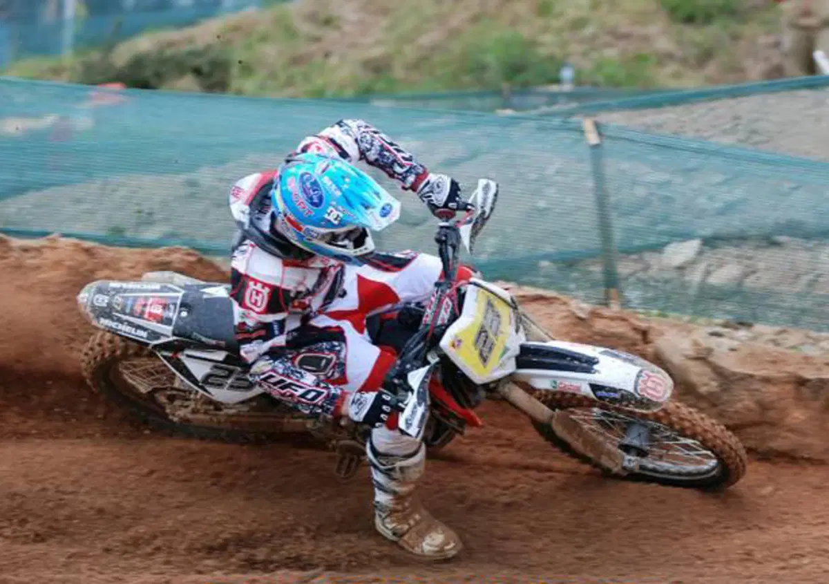 MX3. Alex Salvini vince in Grecia con l'Husqvarna e guida il Mondiale