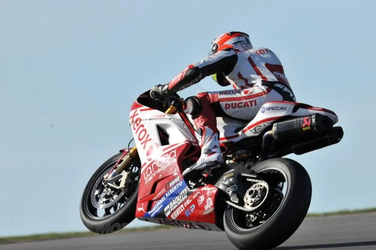 La Superstock 1000 FIM Cup parla italiano  (2)