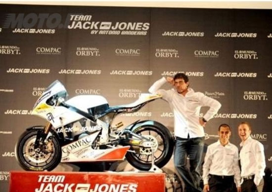 Antonio Banderas ha presentato Jack&Jones, il suo team di Moto2