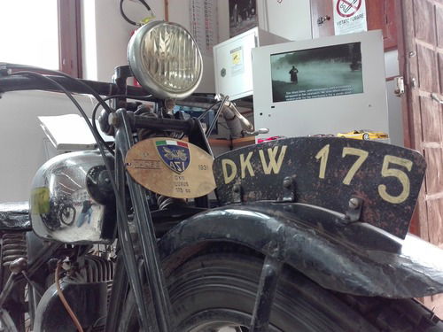 Una DKW 175 che potete ammirare al Piccolo Museo della Moto di Castroreale