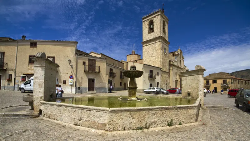 Palazzo Adriano