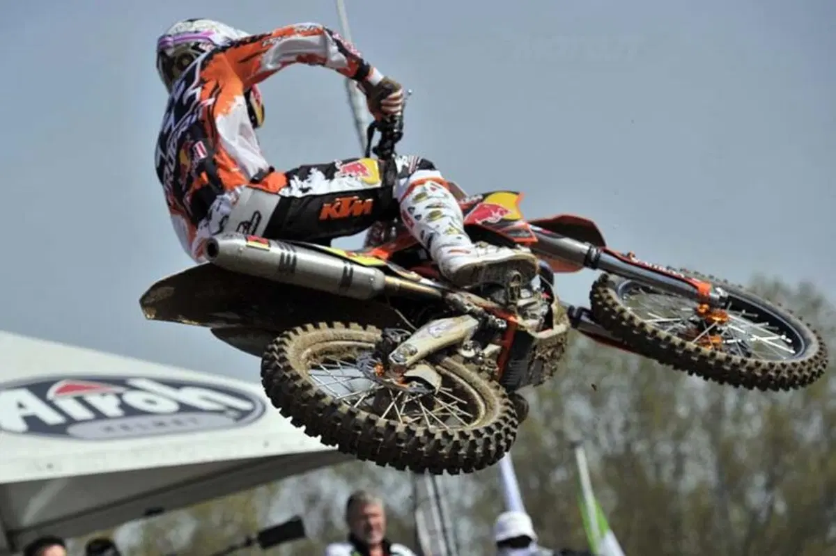 Cairoli e Philippaerts: a Mantova è subito spettacolo