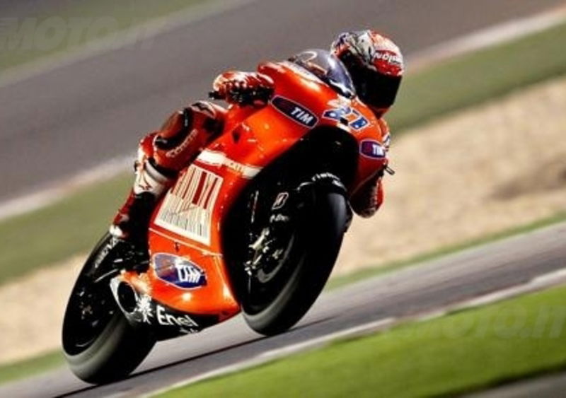 Gp del Qatar, Stoner &egrave; il pilota da battere, a lui la pole