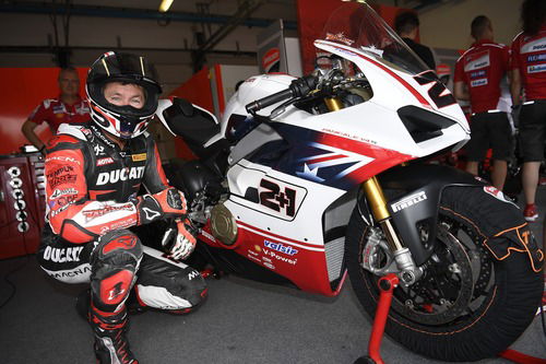 Ducati, conclusa l’asta: aggiudicate le tredici Panigale V4 S della “Race of Champions” (6)