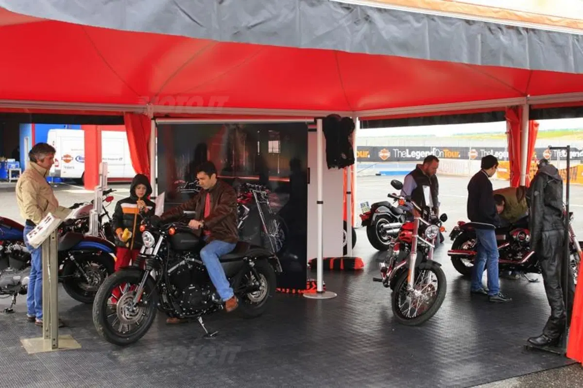 Conclusa l'Harley-Davidson Special Edition “The Legend on tour”  (3)