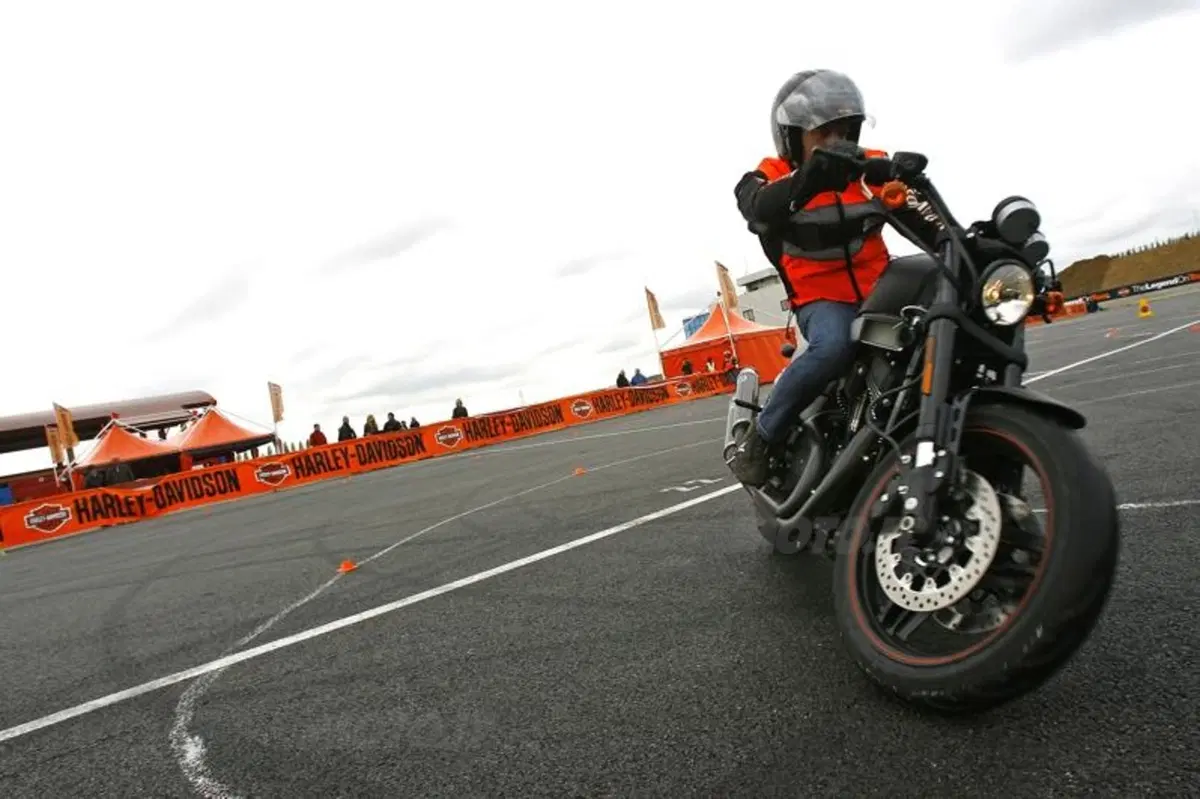 Conclusa l'Harley-Davidson Special Edition “The Legend on tour”  (4)
