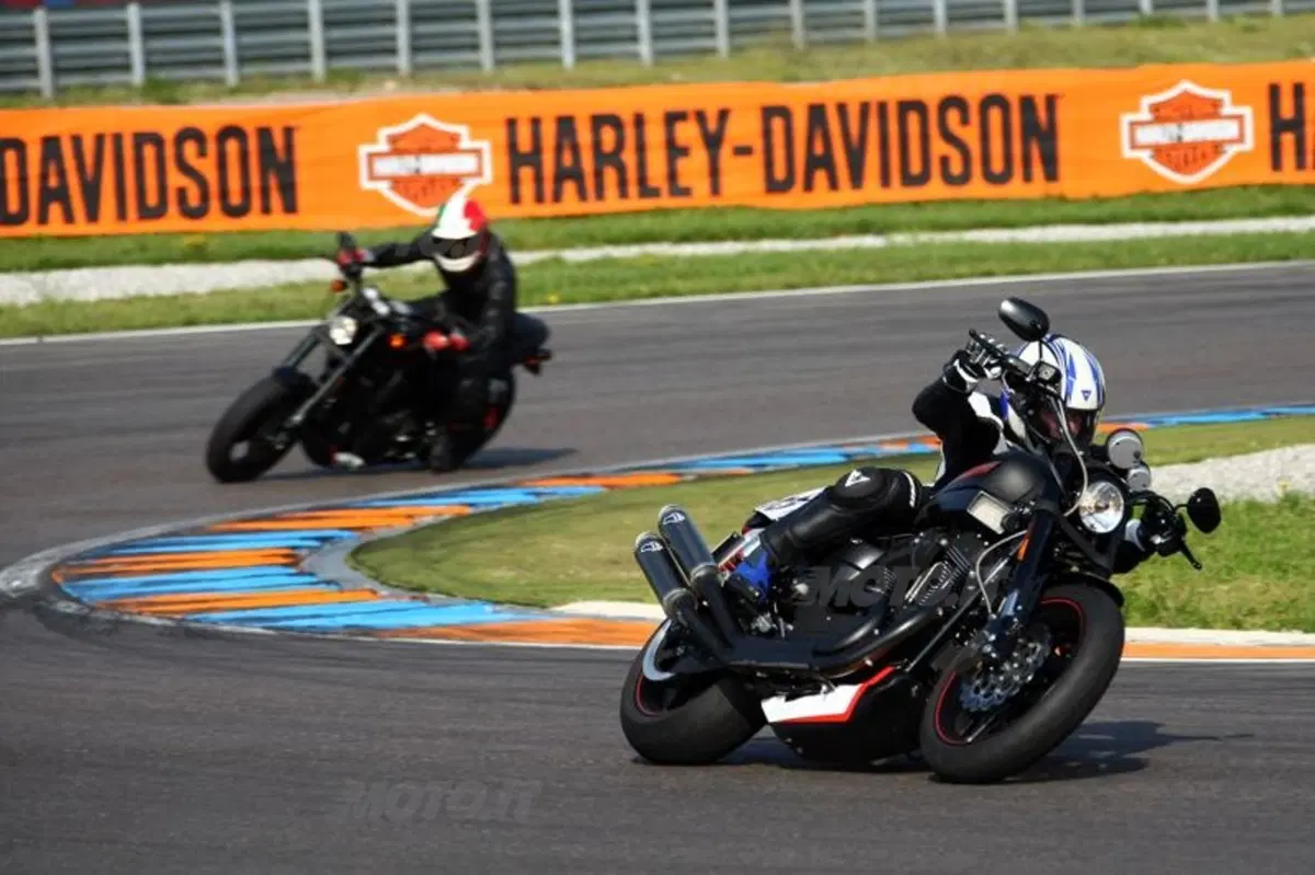 Conclusa l'Harley-Davidson Special Edition “The Legend on tour”  (8)