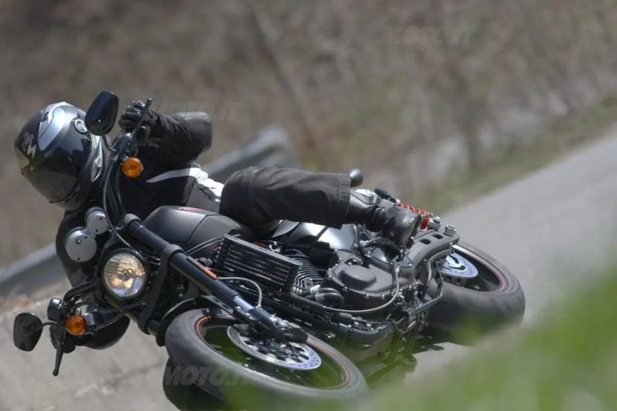 Harley-Davidson  XR1200X  (2)