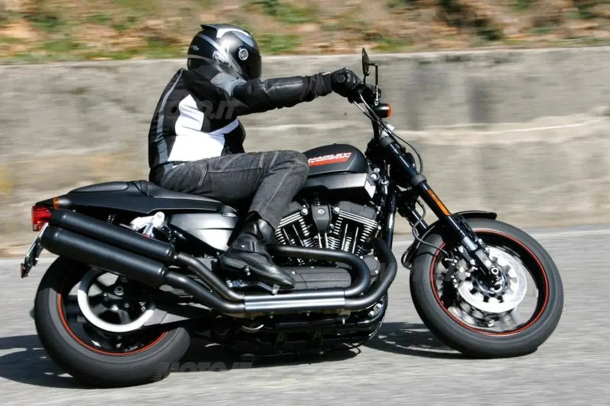 Harley-Davidson  XR1200X  (5)