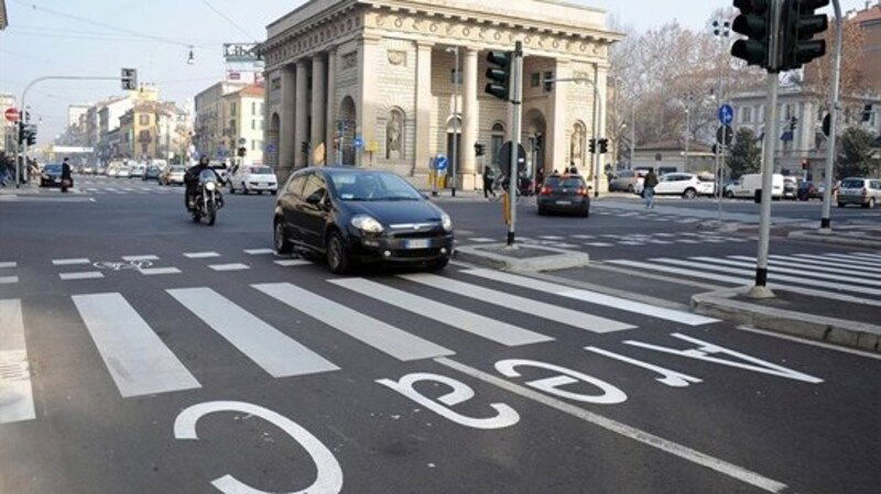 Milano: l&rsquo;Area B scatter&agrave; a gennaio 2019. Non per moto e scooter