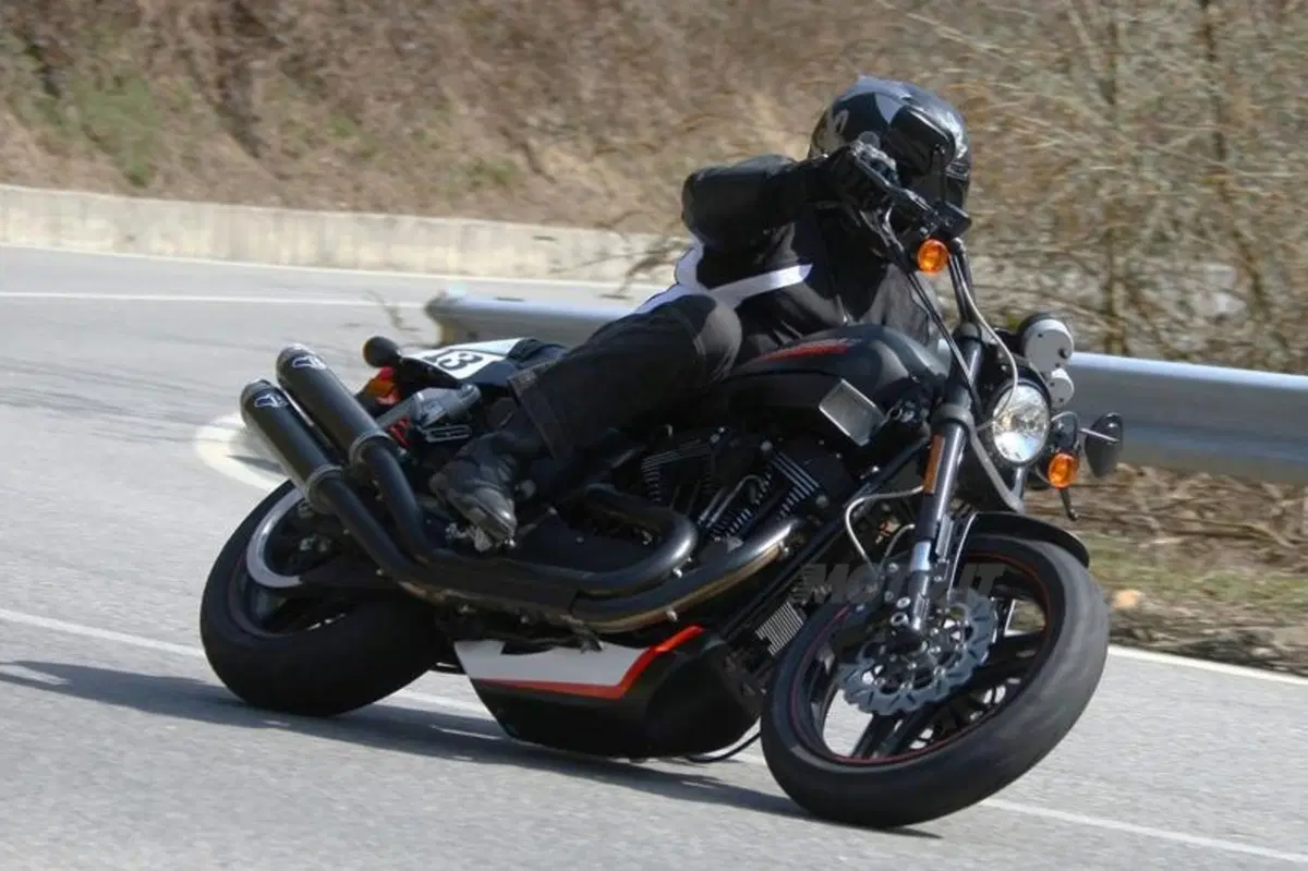 Harley-Davidson  XR1200X  (14)