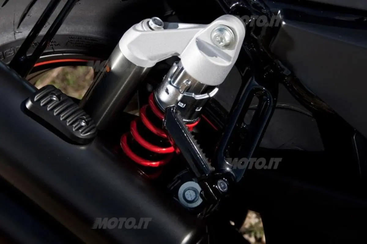 Harley-Davidson  XR1200X  (30)